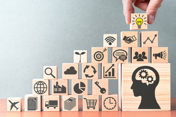 哈飞中意面包车多重