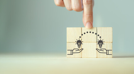 最近同学合伙想开个小店 网店也行 实体店也行 给点关于开店方面的策划 关于卖服装